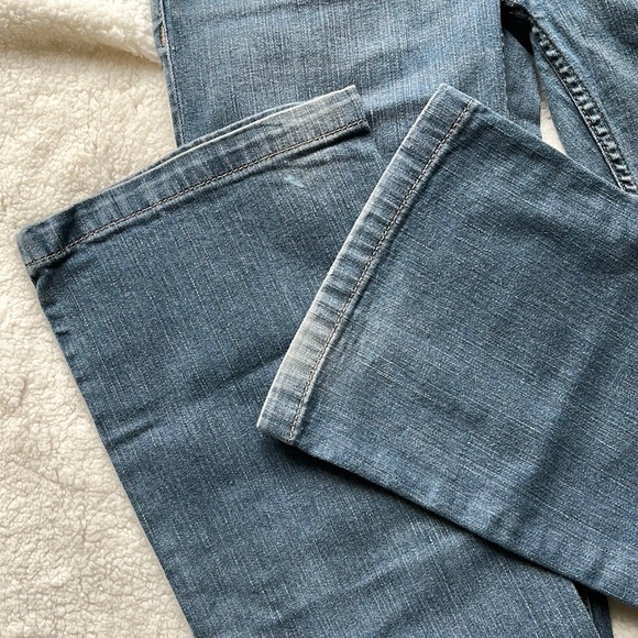 Mexx Flare Leg Jeans Light Wash - Picture 16 of 16